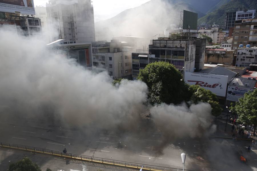 La convulsa jornada de votación para la Asamblea Constituyente se salda con al menos seis muertos