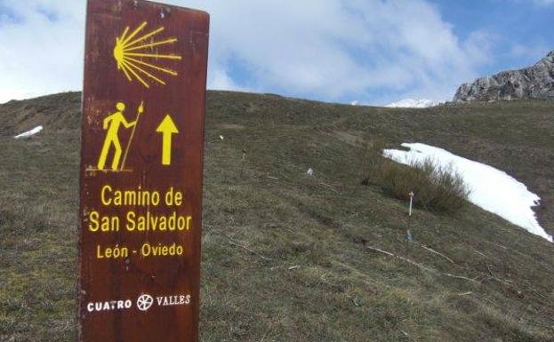 Un tramo del Camino de San Salvador. 