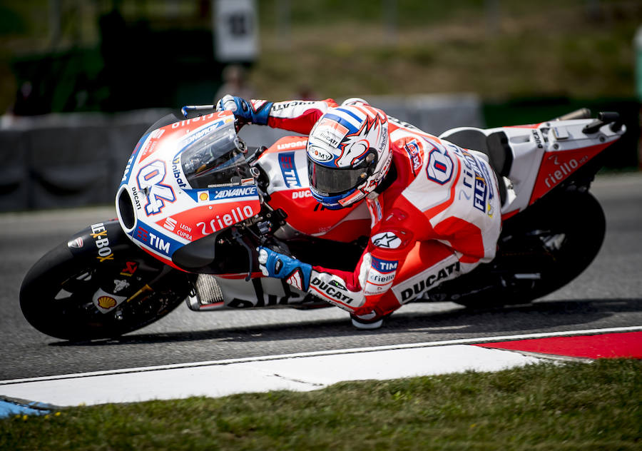 El italiano Andrea Dovizioso, autor del mejor tiempo en la primera jornada de entrenamientos del Gran Premio de la República Checa.