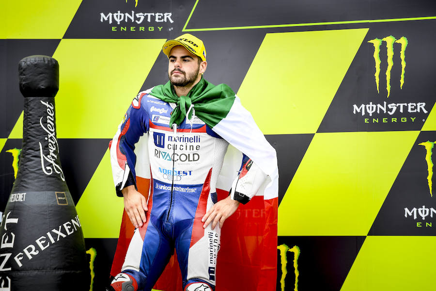 El italiano Renato Fenati, segundo clasificado en la carrera de Moto3. 
