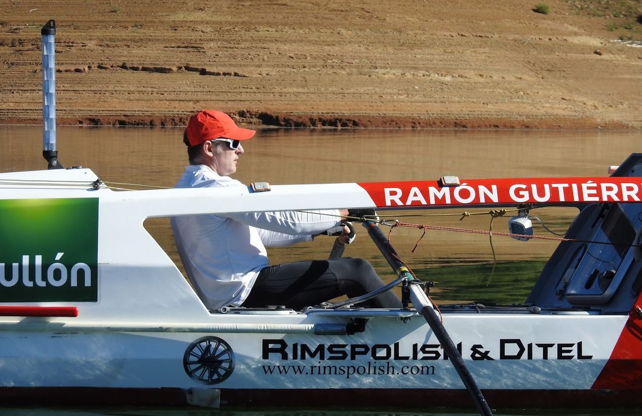 Ramón Gutiérrez surcará el Atlántico desde la isla de Hierro a la isla de Guadalupe | Tendrá que remar 4.700 kilómetros durante 60 días para conseguir unir los dos continente