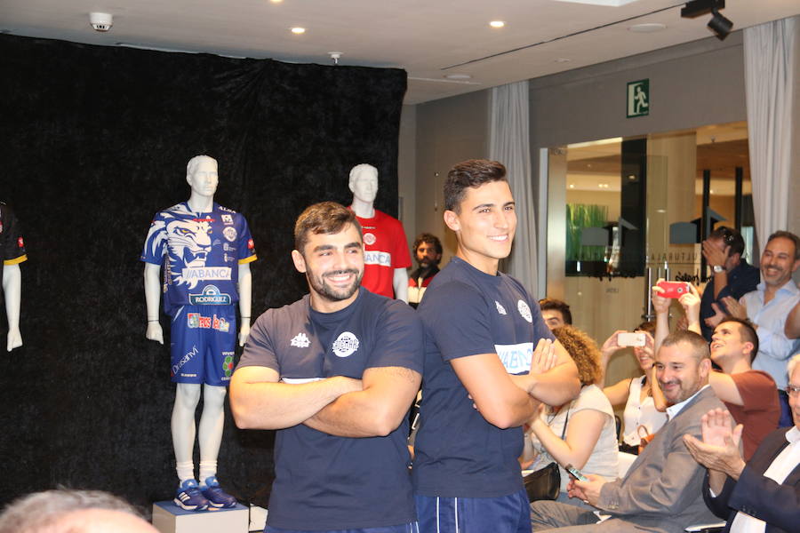 Las equipaciones de los maristas