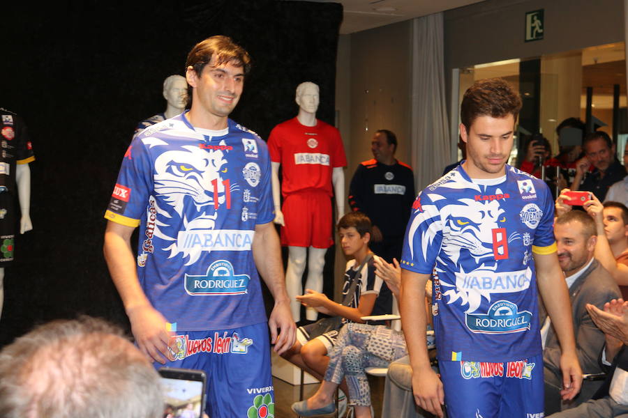 Las equipaciones de los maristas