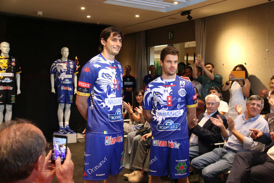 Las equipaciones de los maristas