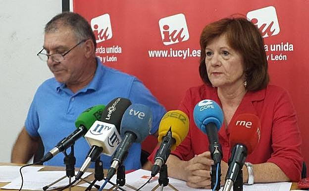 Eloina Terrón Coord IU y Miguel Flecha Diputado IU. 