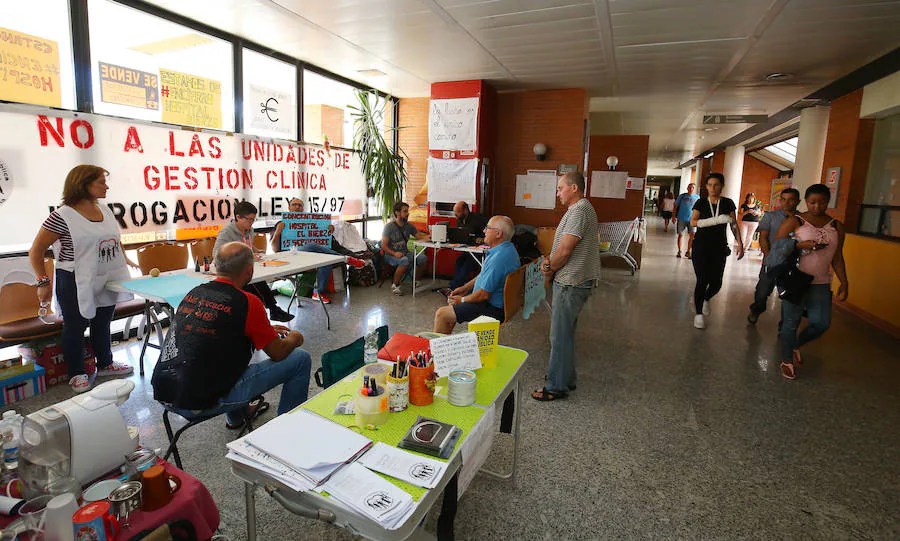 Continúa el encierro en el Hospital del Bierzo