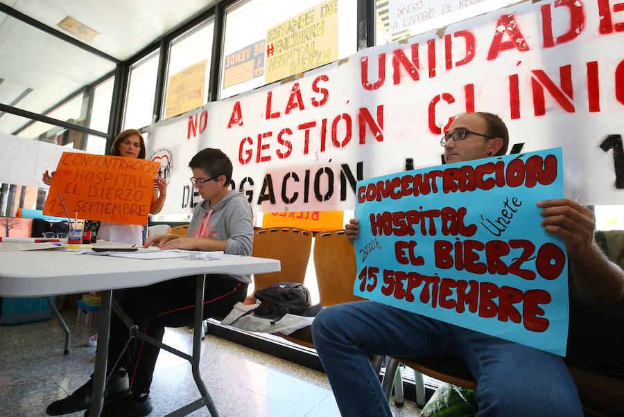 Continúa el encierro en el Hospital del Bierzo