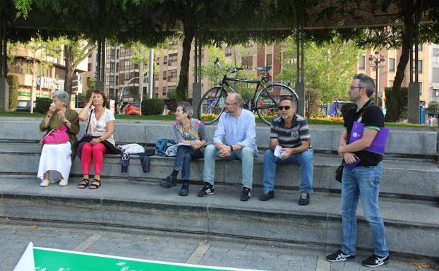 Asistentes a la asamblea abierta de San Marcos.