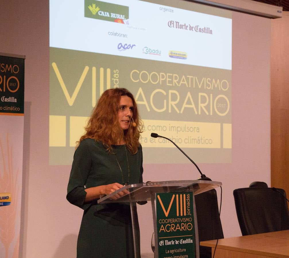 El comisario europeo de Acción por el Clima y Energía, Miguel Arias Cañete, y la ministra de Agricultura, Ganadería, Pesca y Medio Ambiente, Isabel García Tejerina, inauguran la jornada