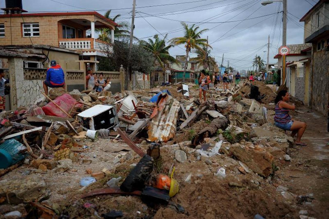 1,7 millones de personas han sido evacuadas en el país caribeño.