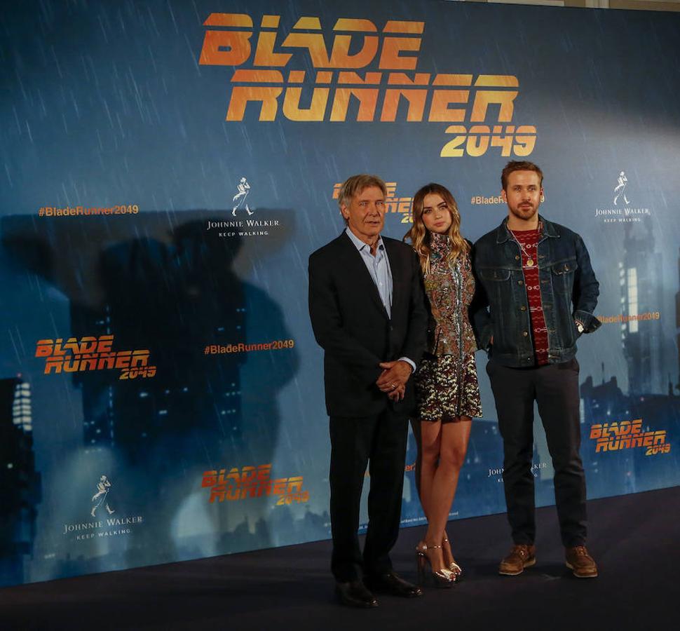 Harrison Ford, Ana de Armas y Ryan Gosling durante la presentación de 'Blade Runner 2049'.
