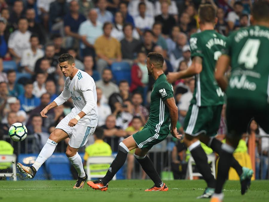 El Santiago Bernabéu acoge el choque correspondiente a la quinta jornada de Liga. 