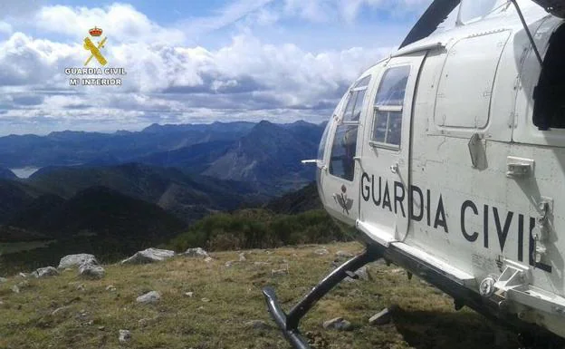 La Guardia Civil rescata a un montañero de 29 años en Torre Bermeja en Picos de Europa