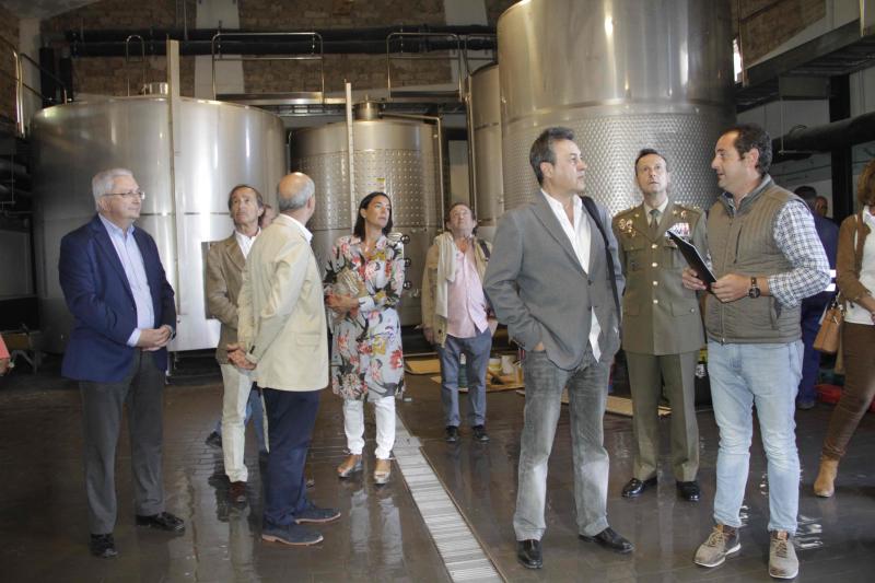 Fotos: El general Manuel Gorjón, embajador de los vinos de Dehesa de los Canónigos