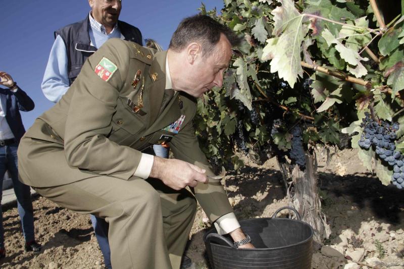 Fotos: El general Manuel Gorjón, embajador de los vinos de Dehesa de los Canónigos