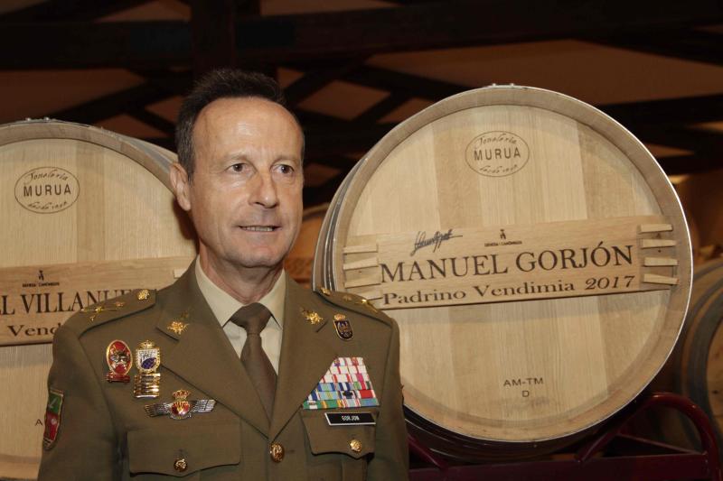 Fotos: El general Manuel Gorjón, embajador de los vinos de Dehesa de los Canónigos