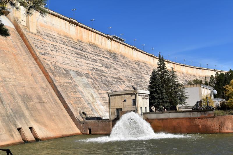 Presa de Aguilar