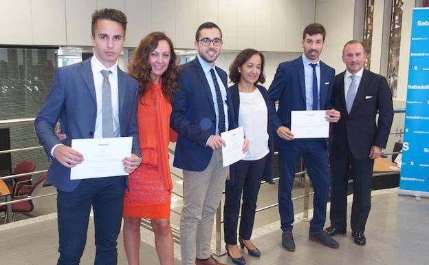 La ULE y el Sabadell Herrero entregan catorce diplomas a becarios universitarios