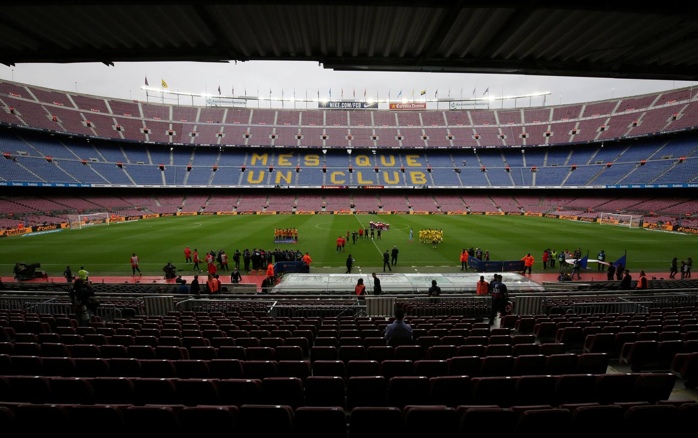 Las mejores imágenes del partido de la séptima joranda de Liga entre el Barcelona y e Las Palmas, que se ha disputado a puerta cerrada.