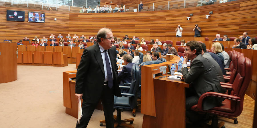 Pleno en las Cortes de Castilla y León