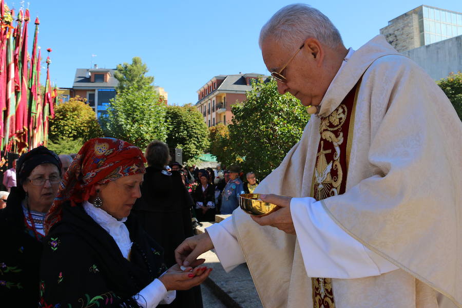 Homilía multitudinaria en La Virgen del Camino