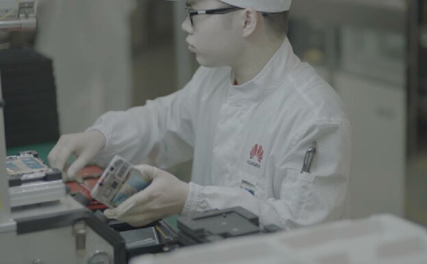 Imagen principal - La fábrica de Huawei en Shenzhen donde produce sus smartphones.