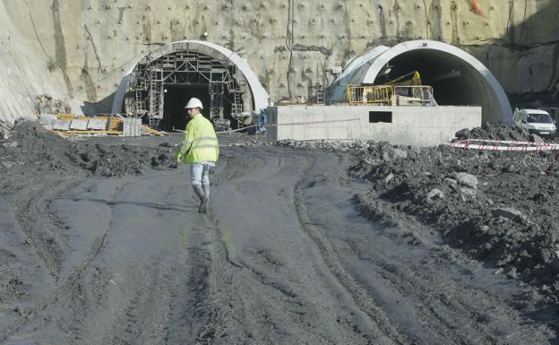 El Tribunal de Cuentas cifra en 3.718 millones la pérdida máxima por el rescate de autopistas