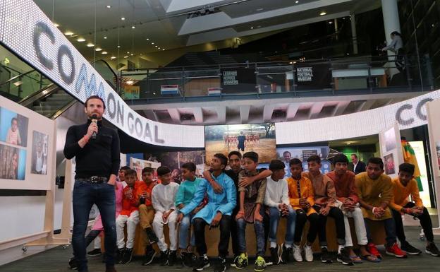 Juan Mata, durante la presentación de la exposición. 