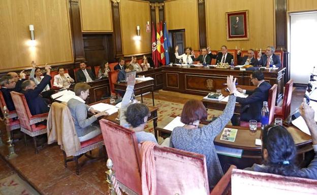 León en Común denuncia «arbitrariedad» en el trámite ordinario de sus mociones