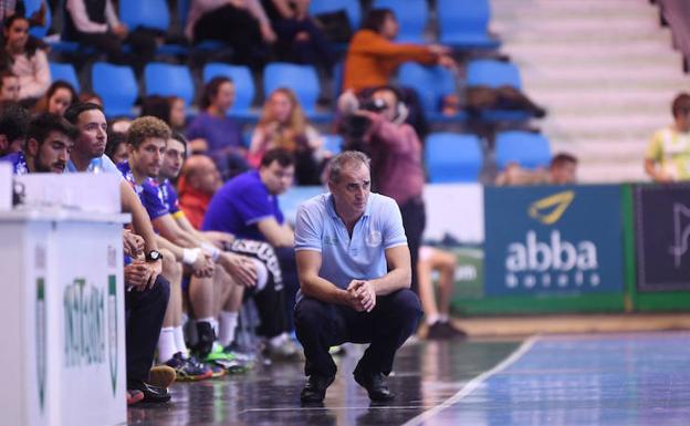 Rafa Guijosa, entrenador del Ademar.