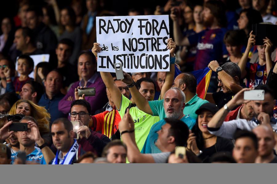 El FC Barcelona, líder de la clasificación, recibe a un Málaga, colista, que tratará de buscar la sorpresa como visitante. El cuadro culé, invicto esta temporada, busca despegarse del resto de perseguidores.