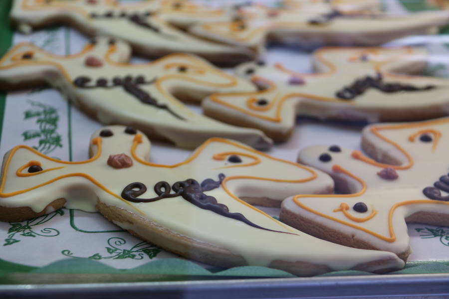 La confitería Albany pone la nota dulce a la festividad de Todos los Santos y Halloween con una variedad de dulces típicos donde no faltan los huesos de santa ni las galletas más divertidas para endulzar estas fechas