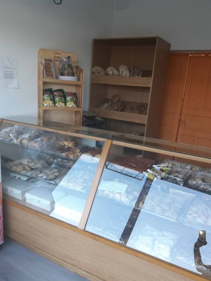 El despacho de pan de Cembrapan en Puente Castro. 