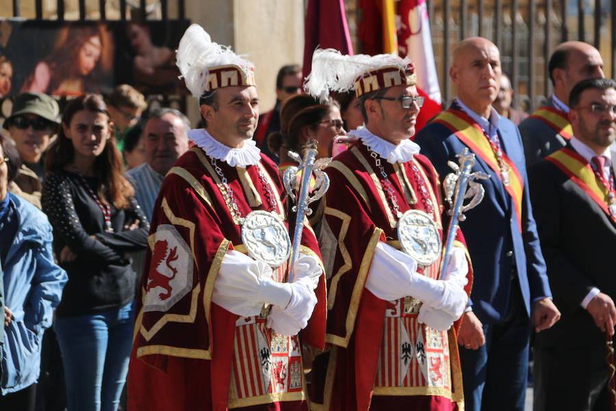 La festividad de San Marcelo sirve para rendir homenaje a la Policía Local de León por su función callada para garantizar la seguridad de los leoneses y el cumplimiento de la ley