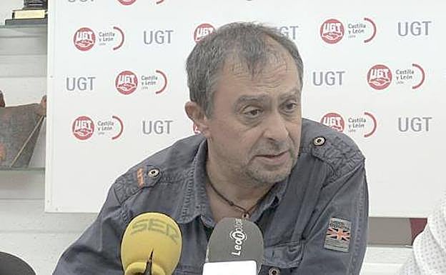 Enrique Reguero,secretario provincial de UGT, durante una comparecencia de prensa. 