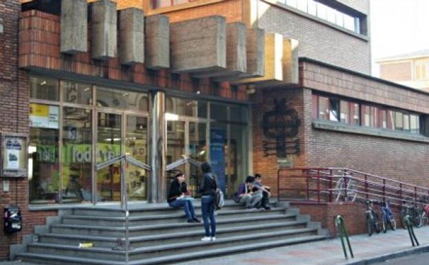 Biblioteca Pública de León.