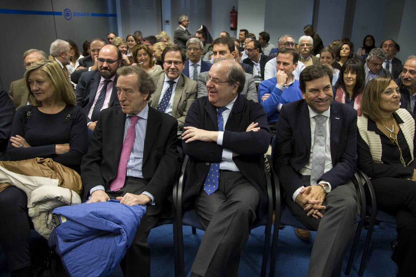 En el encuentro mantenido en la sede autonómica del PP con los líderes de la formación en las nueve provincias y los cargos electos, entre los que se contaba el presidente de la Junta, Juan Vicente Herrera, con buena parte de su equipo, Mañueco ha refrendado el respaldo de los 'populares' castellanos y leoneses al PP de Cataluña