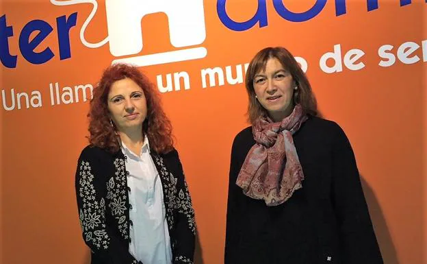 Sara Fernández y Teresa González, representantes de Interdomicilio León.