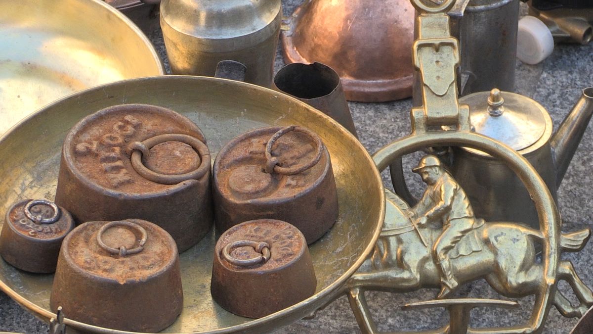 Un mercado para los amantes de las antigüedades