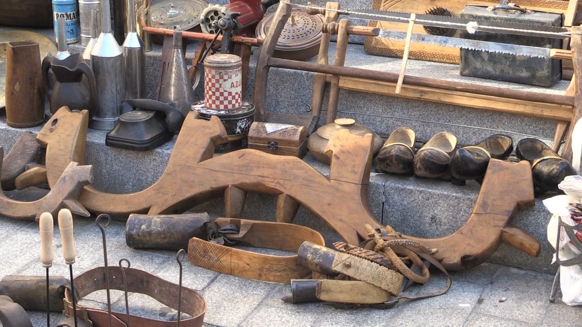 Un mercado para los amantes de las antigüedades