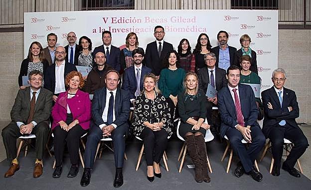 Foto de grupo de los premiados. 