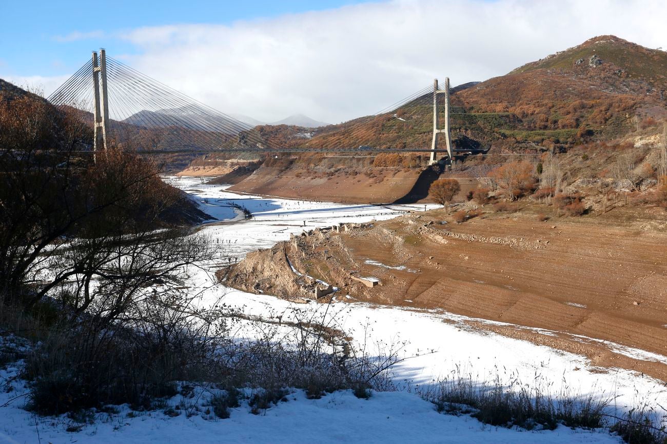 La provincia entra en alerta naranja por nevadas en las próximas 48 horas | La cota de nieve desciende hasta los 700 metros | La zona norte será la más afectada por la adversa climatología