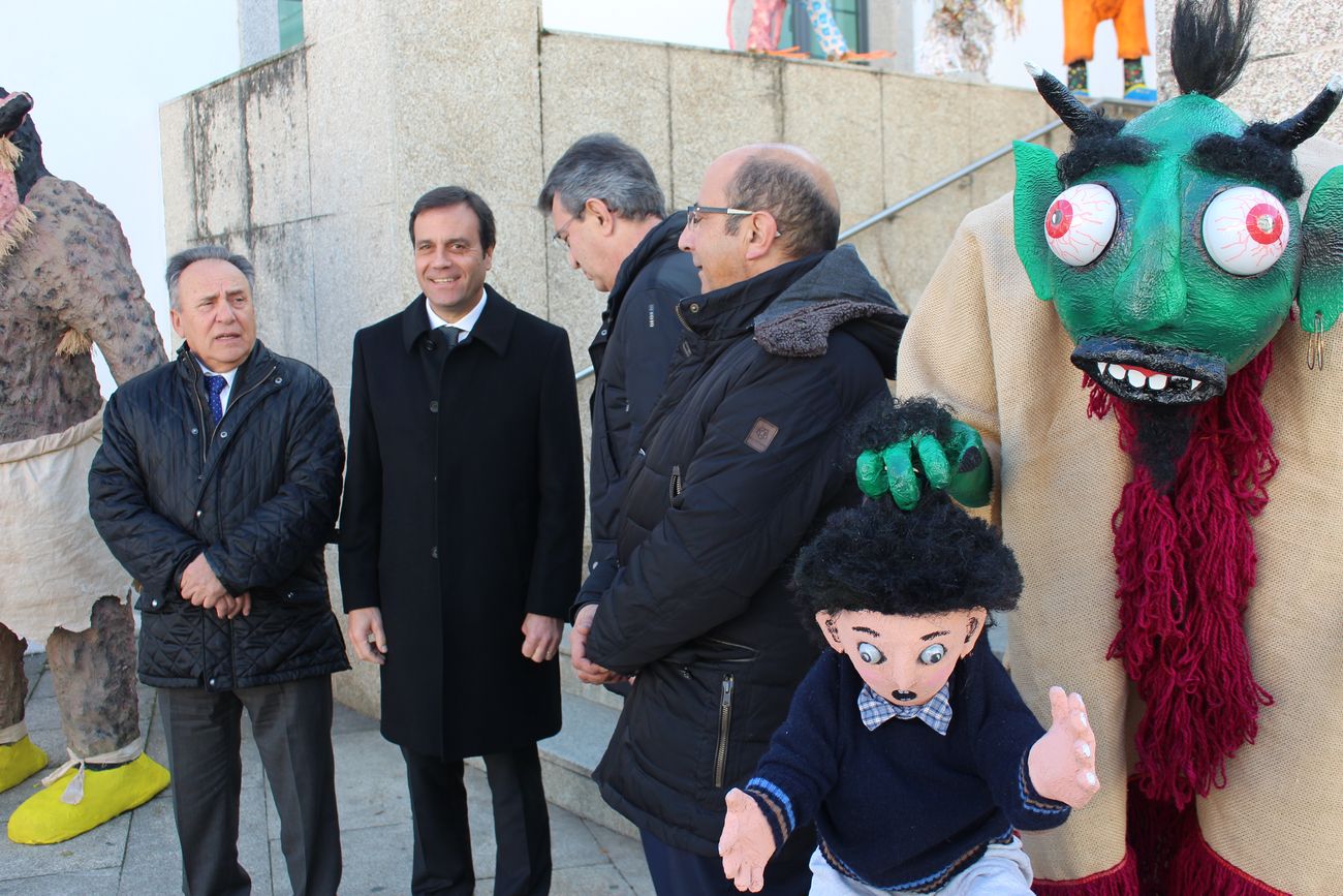 Los personajes más famosos de los antruejos leoneses más representantivos se exhiben en la ciudad leonesa, donde protagonizarán este sábado un desfile en el que participarán 275 leoneses