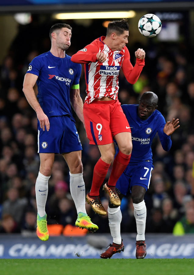 El Atlético empató en Stamford Bridge ante el Chelsea y dijo adiós a la Champions League. La Roma venció al Qarabag y los rojiblancos no ganaron, por lo que los de Simeone disputarán la Liga Europa.