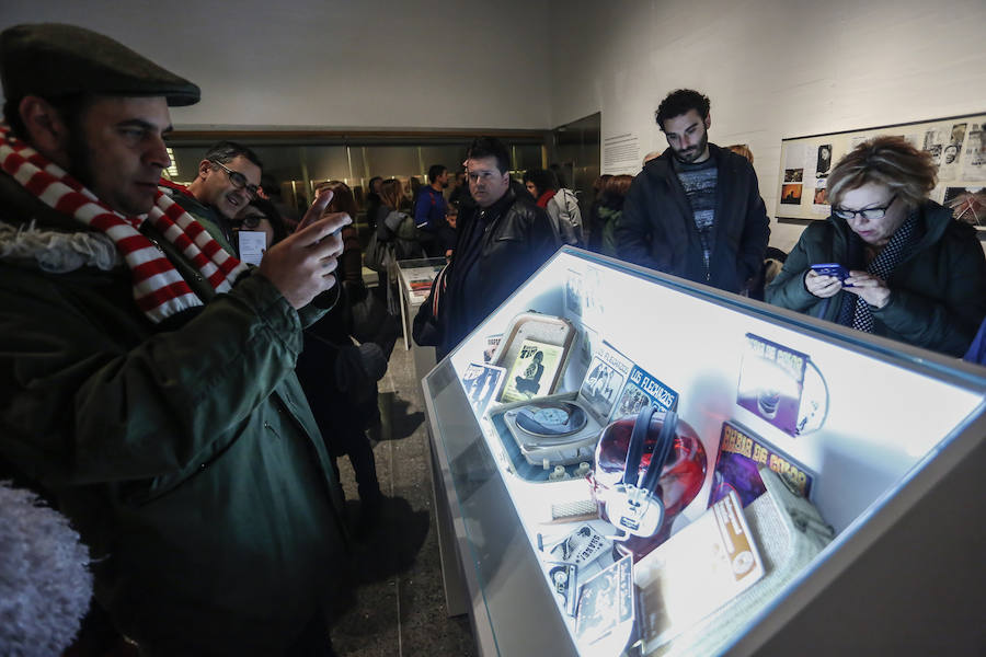 El Museo de Arte Contemporáneo de Castilla y León (Musac) inaugura la exposición ‘Tinta, papel y grapas: acción, reDacción y creación’ dentro de los actos con los que el centro cultural se suma a la celebración del Purple Weekend