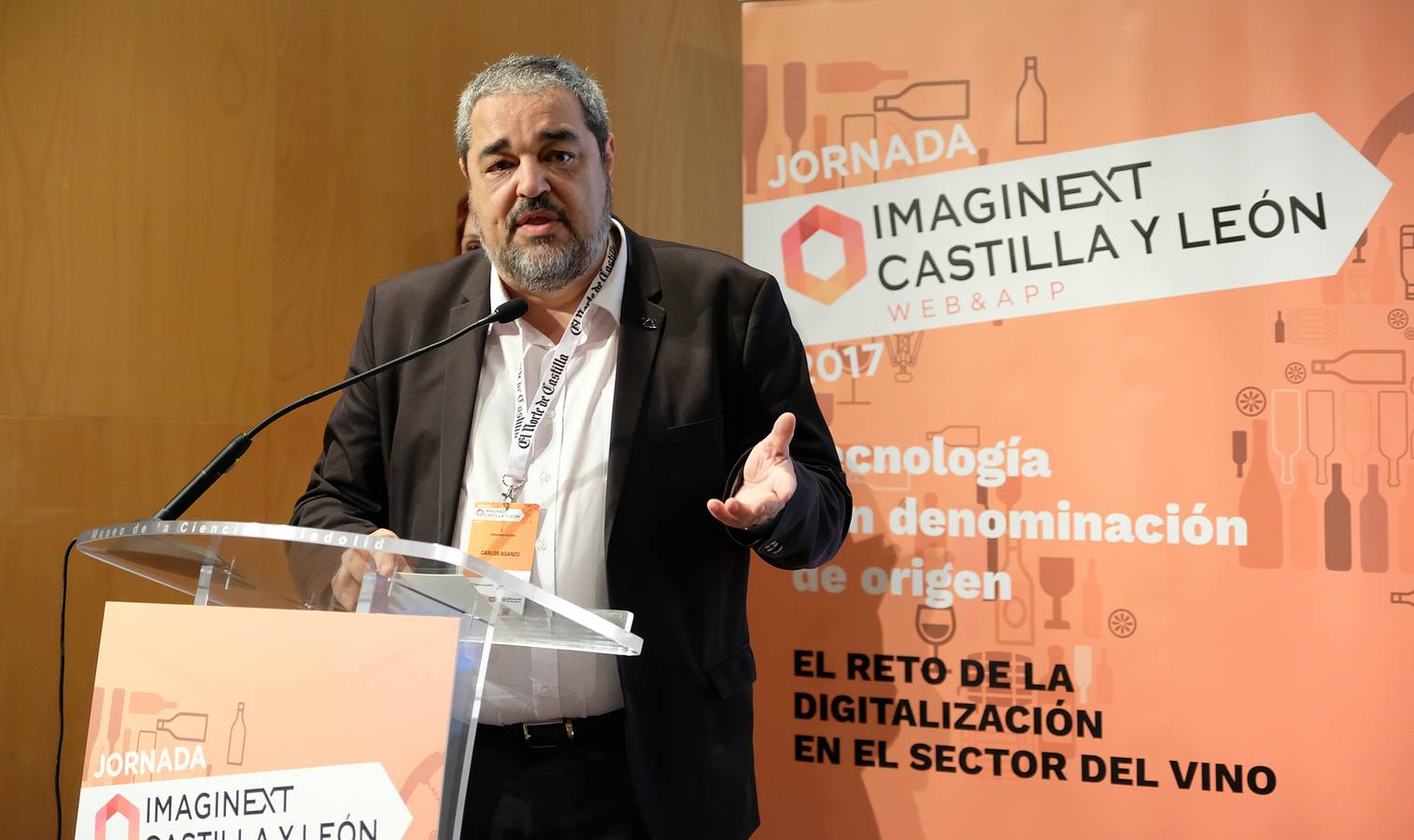 El encuentro organizado por El Norte de Castilla, con el patrocinio de la Diputación de Valladolid;, el Ayuntamiento; Correos, y la Denominación de Origen Rueda se celebra, en el Auditorio del Museo de la Ciencia