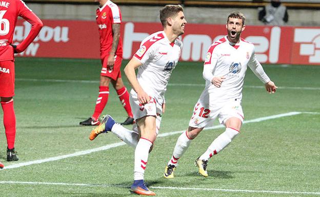 Iván González celebra el primer gol.