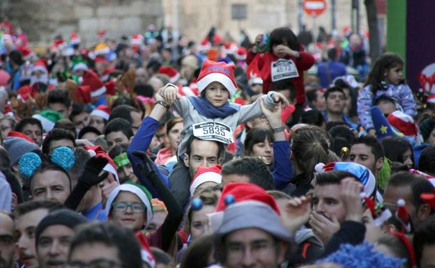 Salida de la popular San Silvestre de León.