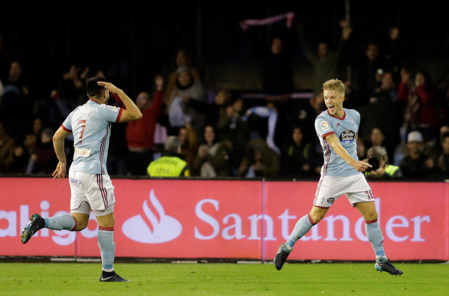 El Real Madrid empató ante el Celta en Balaídos, 2-2, en la jornada 18 de Liga. El cuadro vigués se adelantó con Wass y Bale remontó para los blancos. Sin embargo, Maxi Gómez marcó la igualada en los instantes finales.