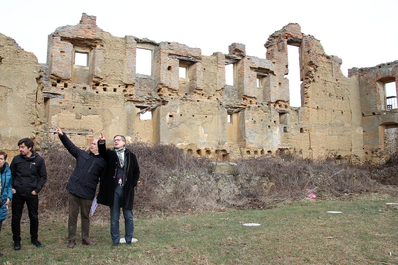 El director general de Patrimonio Cultural, Enrique Saiz, presenta las obras de restauración en el Monasterio de Santa María de Sandoval.